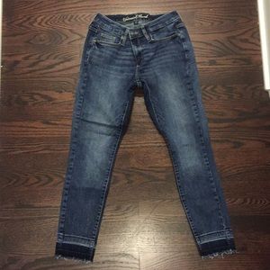 Universal Thread Jeans